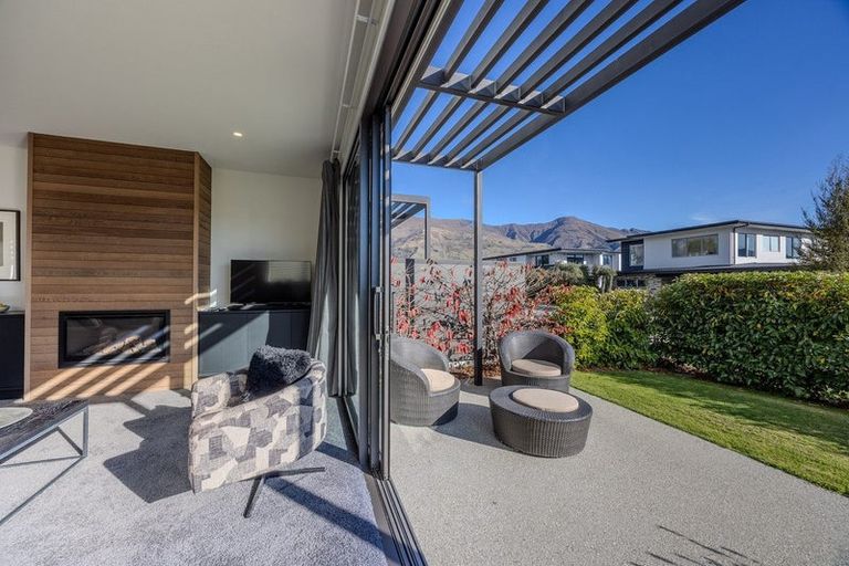 Photo of property in 53 Tenby Street, Wanaka, 9305