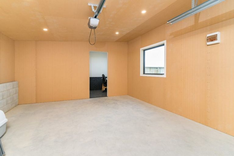 Photo of property in 20 Oregon Place, Balclutha, 9230