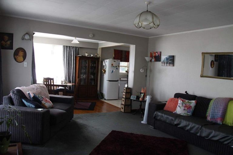 Photo of property in 32 Marlborough Street, Greymouth, 7805