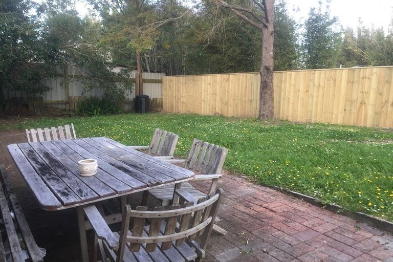 Photo of property in 3/78 Glengarry Road, Glen Eden, Auckland, 0602