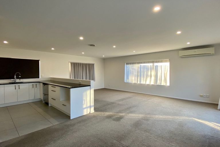 Photo of property in 78 Burswood Drive, Burswood, Auckland, 2013