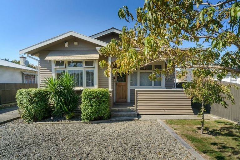 Photo of property in 93 Shamrock Street, Takaro, Palmerston North, 4412