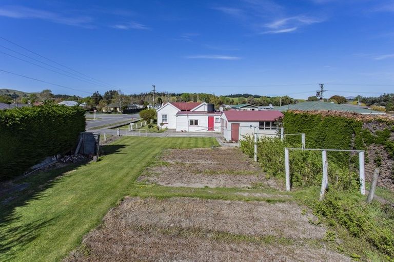 Photo of property in 15 Montgomery Street, Cheviot, 7310