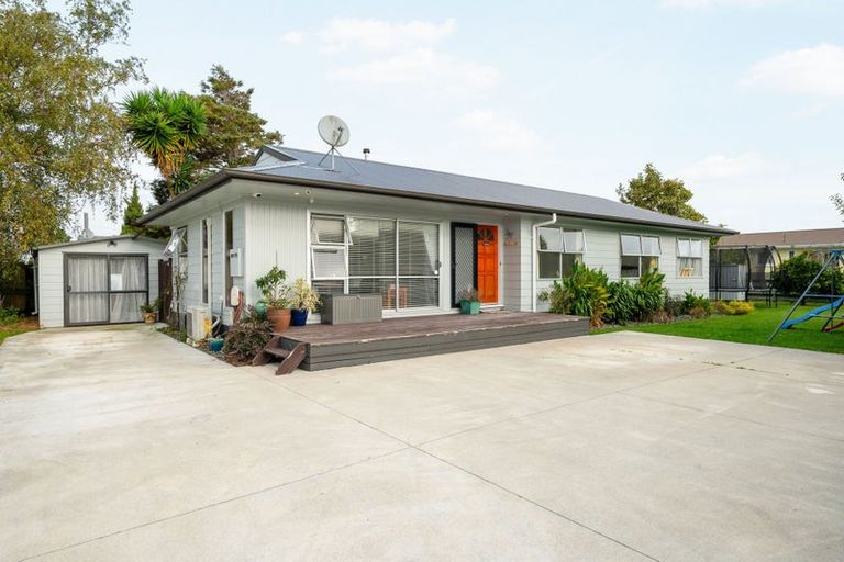 Photo of property in 8 Mckinley Place, Nawton, Hamilton, 3200