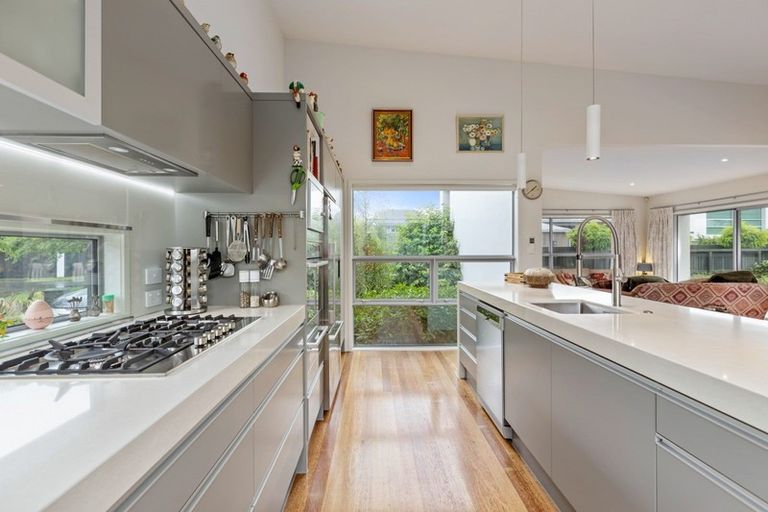 Photo of property in 19 Westwood Avenue, Greytown, 5712