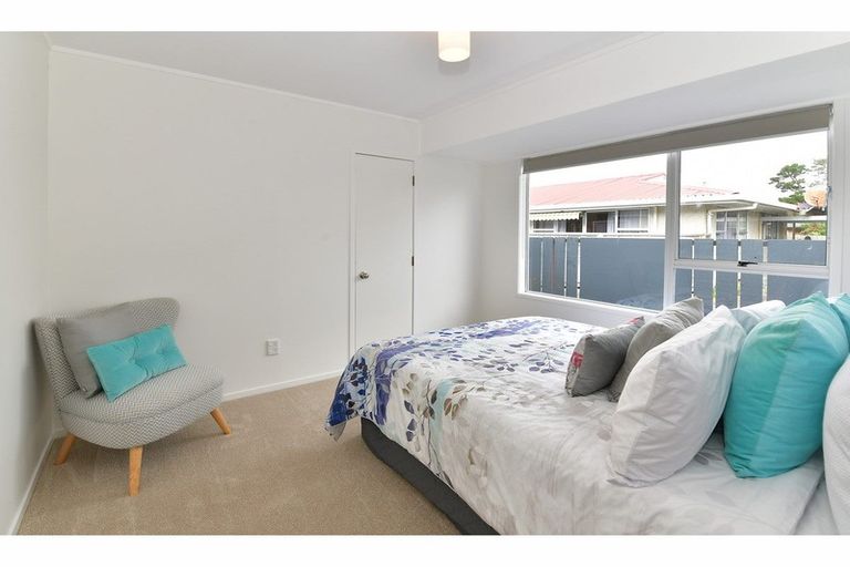 Photo of property in 2/36 Centreway Road, Orewa, 0931