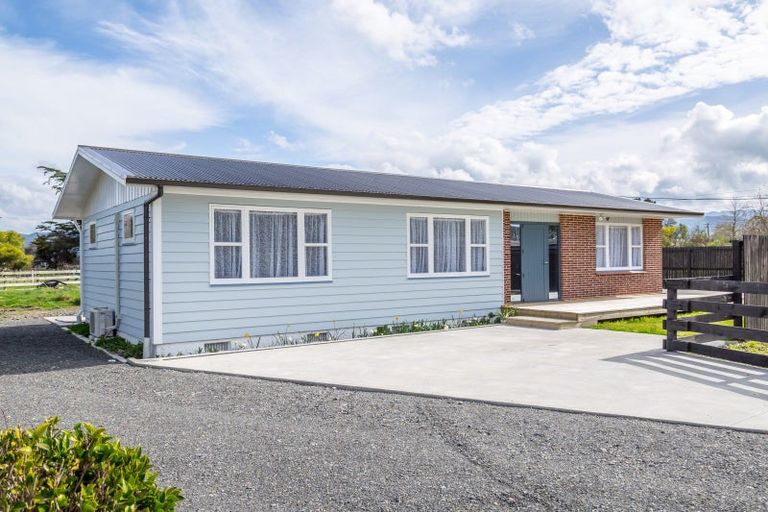 Photo of property in 37 Chester Road, Clareville, Carterton, 5791