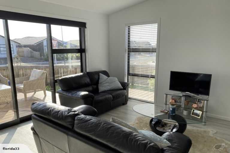 Photo of property in 2 Monaro Place, Papamoa, 3118