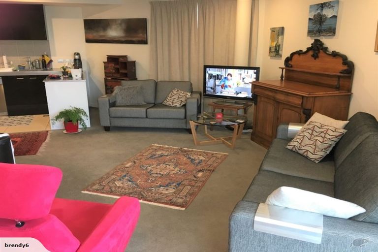 Photo of property in Piermont Apartments, 2f/82 Cable Street, Te Aro, Wellington, 6011