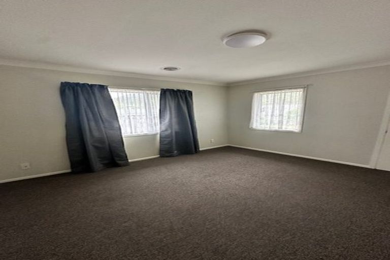 Photo of property in 165a George Street, Stokes Valley, Lower Hutt, 5019