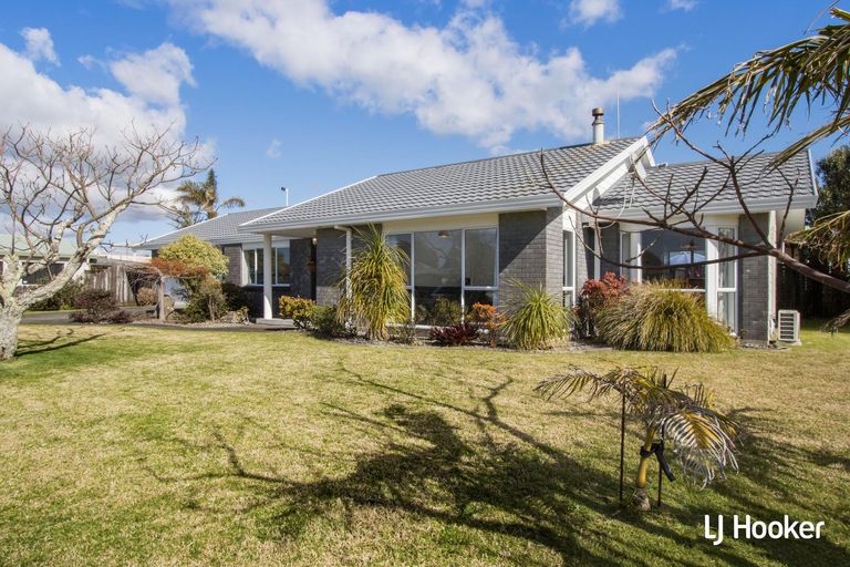 Photo of property in 7 Hereford Place, Waihi Beach, 3611