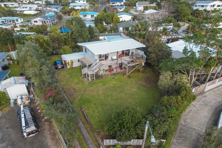Photo of property in 19 Diamond Drive, Tairua, 3508