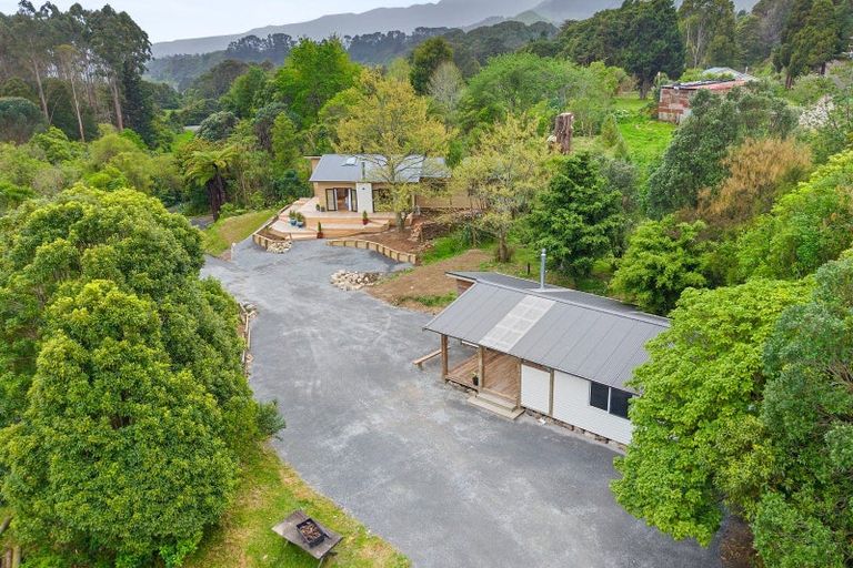 Photo of property in 76 Parenga Road, Hautere, Otaki, 5582