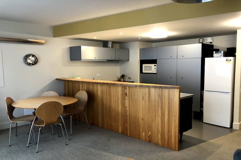 Photo of property in St Pauls Apartments, 65/43 Mulgrave Street, Thorndon, Wellington, 6011