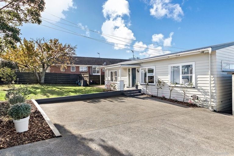 Property details for 4 Whitney Street, New Windsor, Auckland, 0600