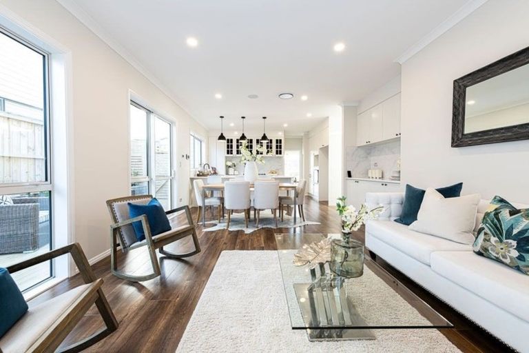 Photo of property in 56 Hikuawa Road, Flat Bush, Auckland, 2019