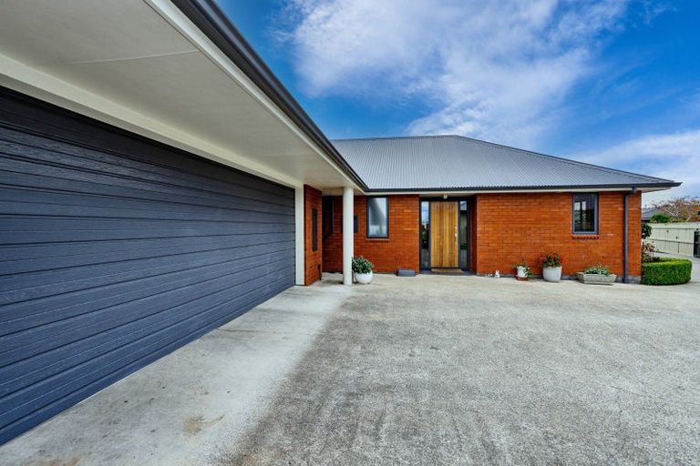 Photo of property in 8 Craig Street, Waikiwi, Invercargill, 9810