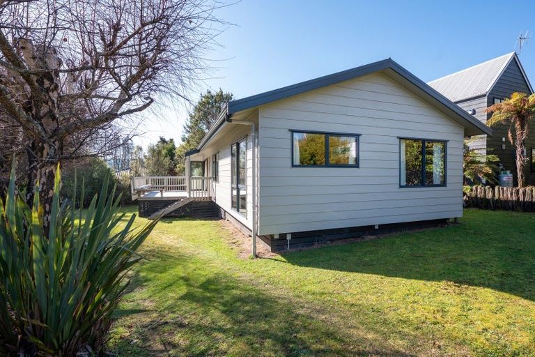 Photo of property in 2/58 Kinloch Road, Kinloch, Taupo, 3377