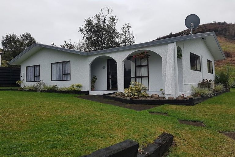 Photo of property in 16 Syme Crescent, Kawerau, 3127