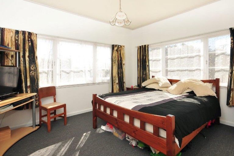 Photo of property in 21 Forest Lake Road, Forest Lake, Hamilton, 3200