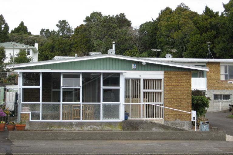 Photo of property in 4/1 Gilbert Street, New Plymouth, 4310