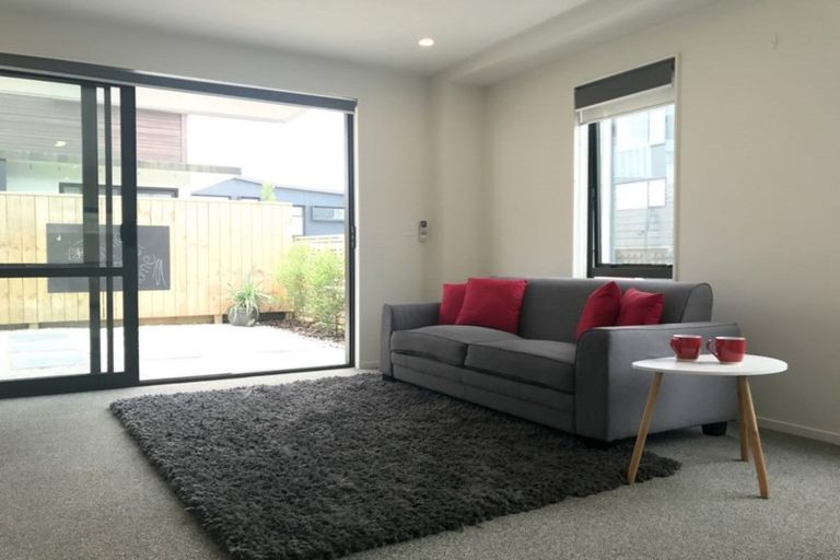 Photo of property in 41 Carder Court, Hobsonville, Auckland, 0618
