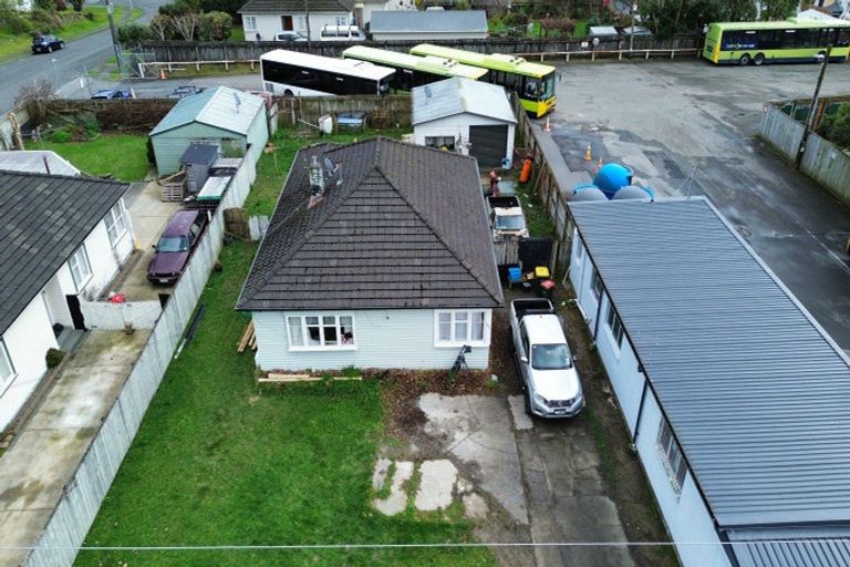 Photo of property in 164 Main Road, Wainuiomata, Lower Hutt, 5014