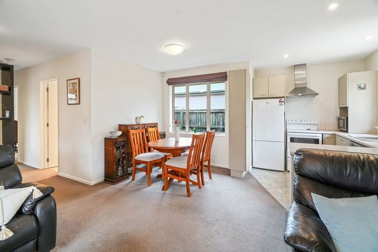 Photo of property in 3/117 Yaldhurst Road, Sockburn, Christchurch, 8042