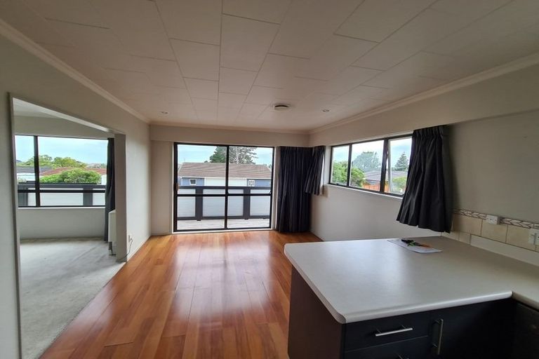 Photo of property in 25 Truby King Street, Merrilands, New Plymouth, 4312