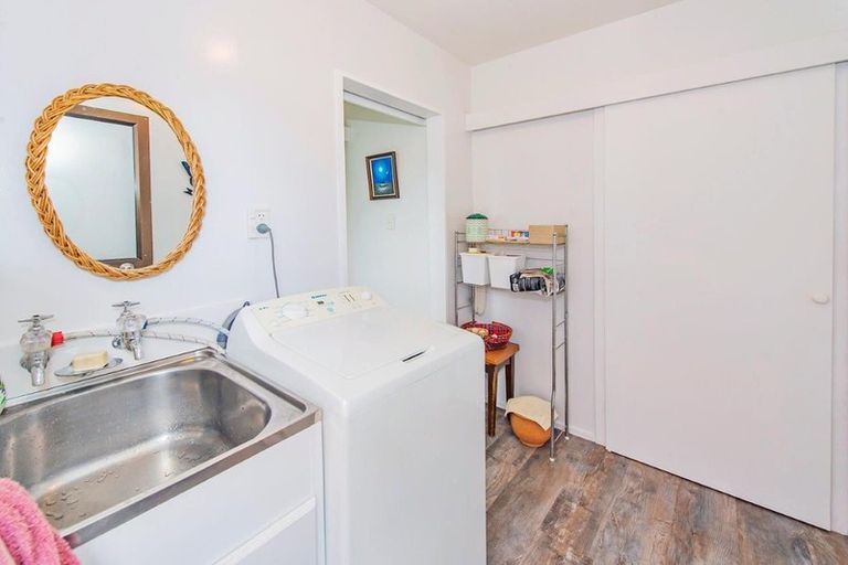 Photo of property in 8 Saint James Street, Southbridge, 7602