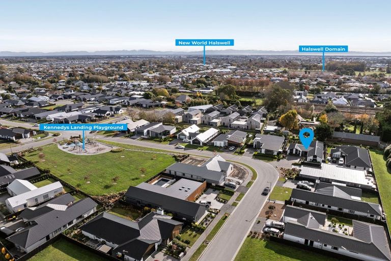 Photo of property in 27 Irvines Track, Halswell, Christchurch, 8025