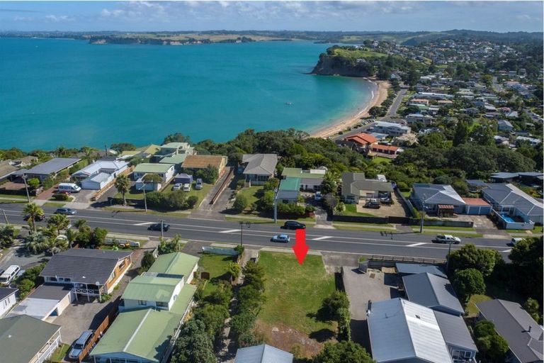 Photo of property in 750a Whangaparaoa Road, Manly, Whangaparaoa, 0930