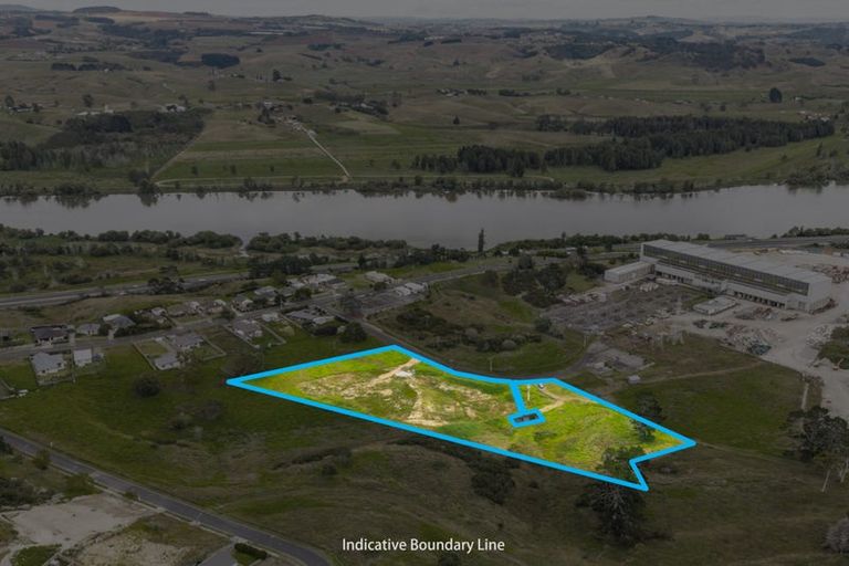 Photo of property in 16 Taniwha Street, Meremere, Mercer, 2474