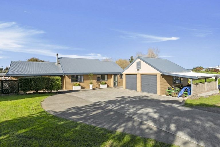 Photo of property in 204 Postman Road, Dairy Flat, Albany, 0794