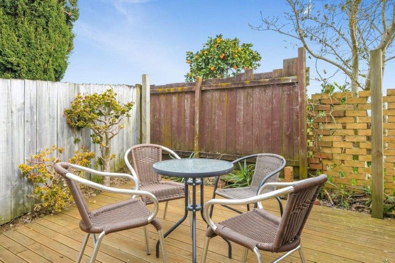 Photo of property in 12a Wordsworth Road, Manurewa, Auckland, 2102