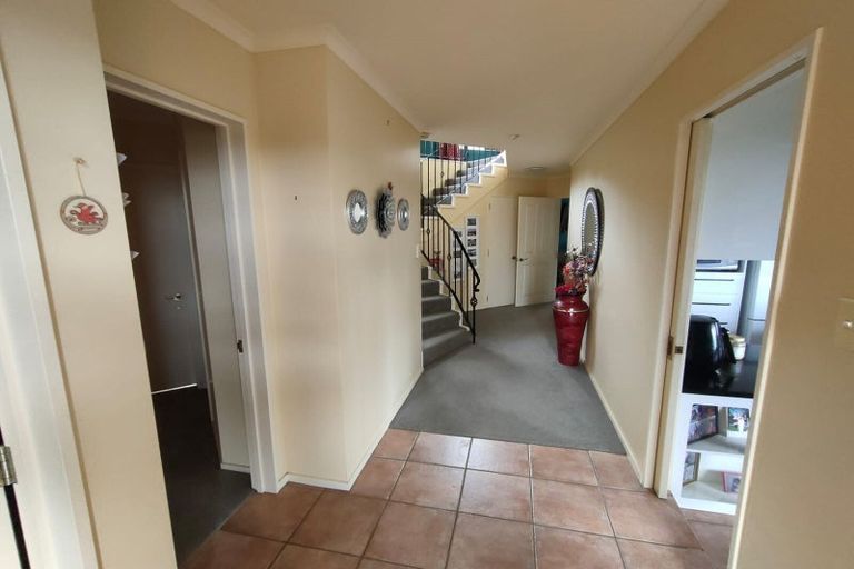 Photo of property in 6 Woodland Road, Johnsonville, Wellington, 6037