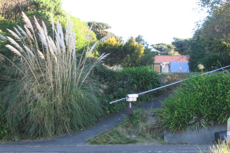 Photo of property in 54 Main Road, Titahi Bay, Porirua, 5022