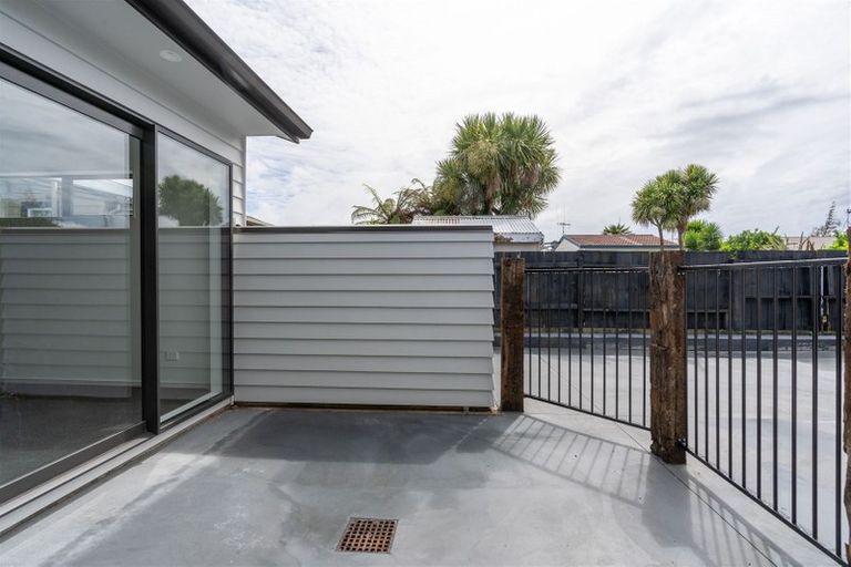 Photo of property in 1/23 Campbell Street, Karori, Wellington, 6012