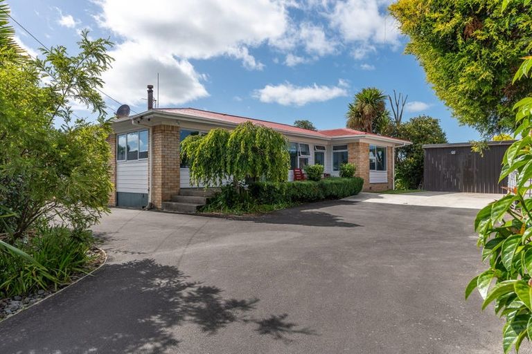 Photo of property in 10 Stewart Place, Melville, Hamilton, 3206