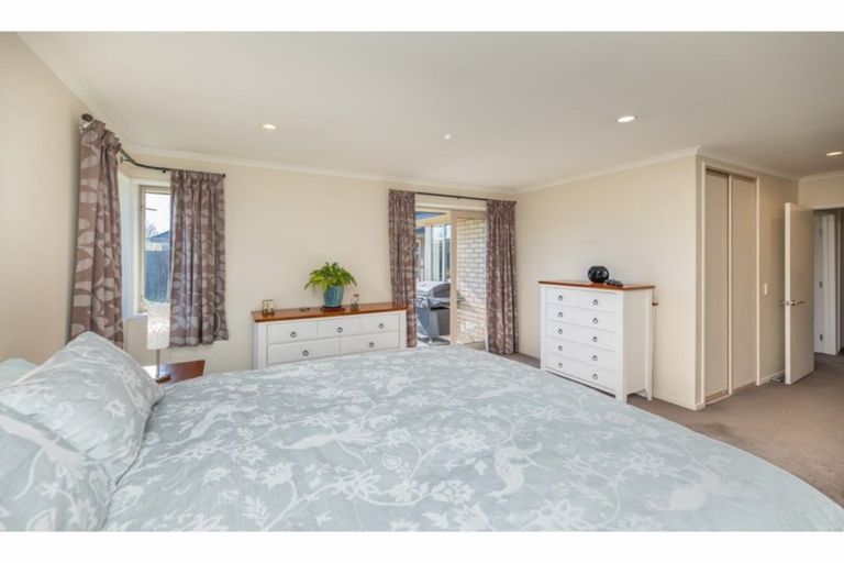 Photo of property in 13 Parkinson Place, Woodend, 7610