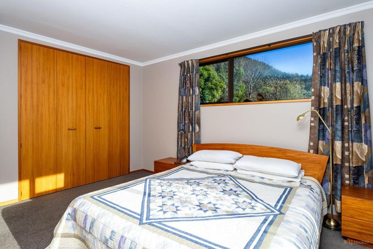 Photo of property in 201 Point Bush Road, Waimate, 7979