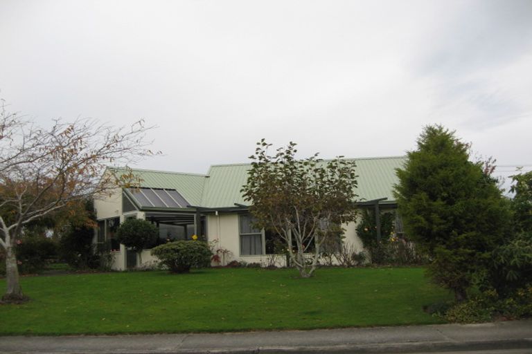 Photo of property in 14 Crossleigh Crescent, Balclutha, 9230