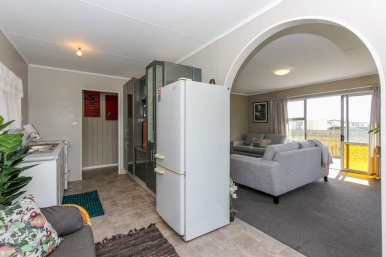 Photo of property in 99 Ranfurly Street, Waitara, 4320