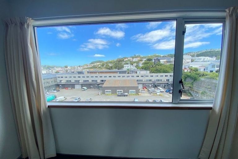 Photo of property in Qba Apartments, 4r/51 Webb Street, Mount Cook, Wellington, 6011
