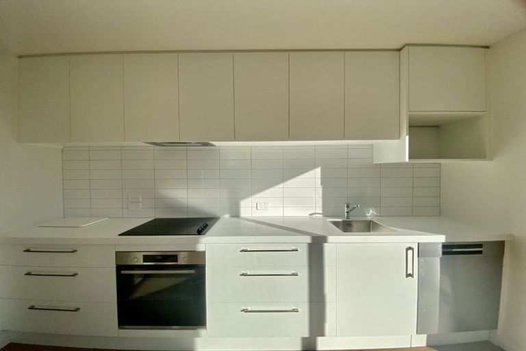 Photo of property in 1/112 Burke Street, Sydenham, Christchurch, 8023