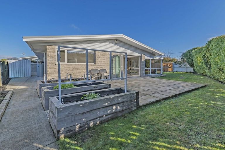 Photo of property in 20 Eastling Street, Bishopdale, Christchurch, 8053