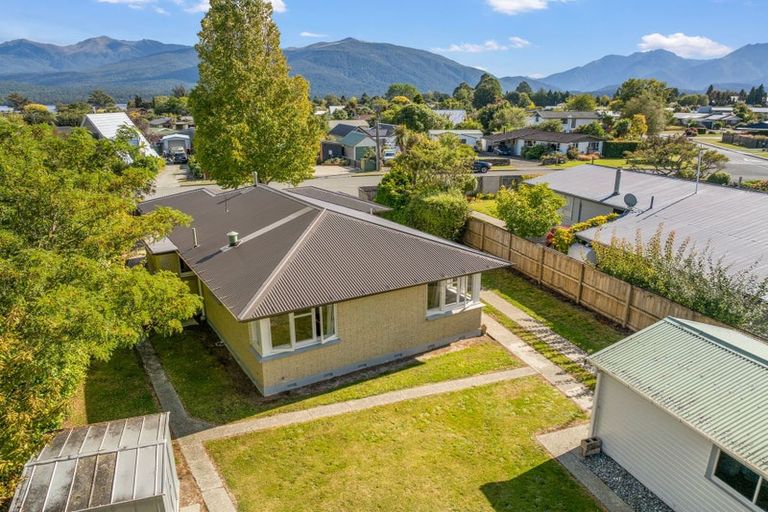 Photo of property in 110 Quintin Drive, Te Anau, 9600