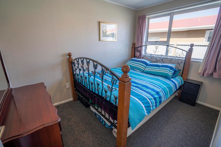 Photo of property in 54 Paisley Street, Kew, Invercargill, 9812