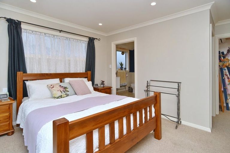 Photo of property in 88 Petries Road, Woodend, 7610