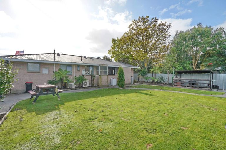 Photo of property in 13 Petries Road, Woodend, 7610